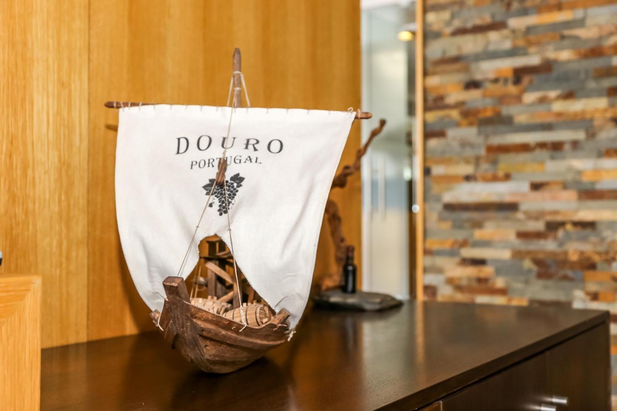 Hotel Columbano Peso da Régua Eksteriør billede